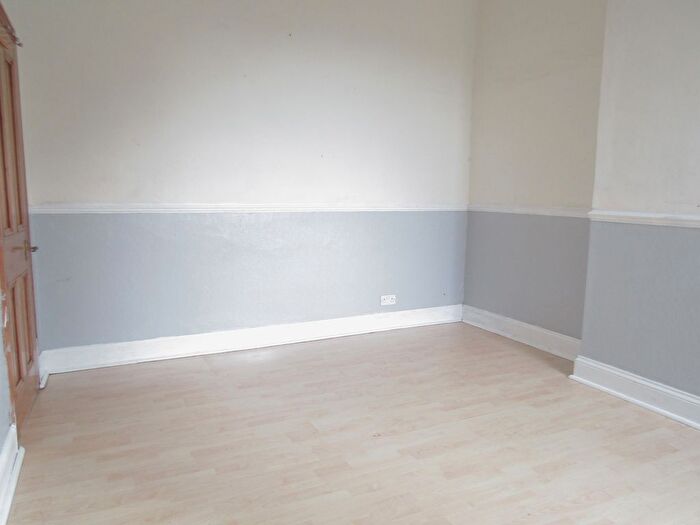 3 Bedroom Flat To Rent In Connaught Avenue, Frinton-On-Sea, CO13