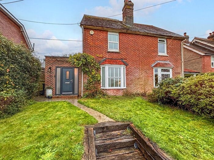 3 Bedroom Semi Detached House For Sale In Hoath Hill, Mountfield, TN32