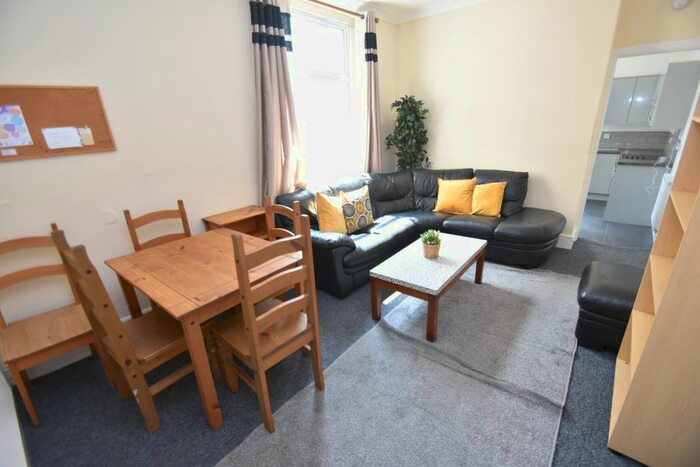 6 Bedroom Property To Rent In Colum Road, Cathays, Cardiff, CF10