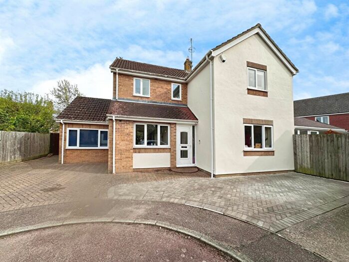 4 Bedroom Detached House For Sale In Monson Way, Oundle, Peterborough, PE8