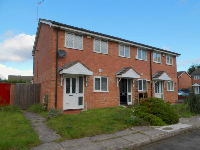 2 Bedroom House To Rent In &#pppw, Peregrine Close, Lenton, NG7