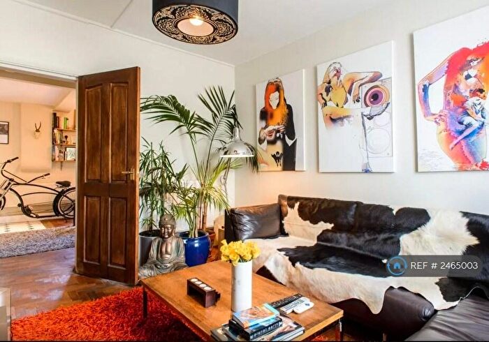 2 Bedroom Flat To Rent In Hardinge St, London, E1