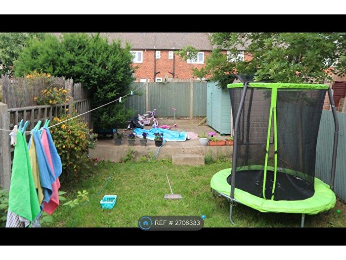 3 Bedroom Terraced House To Rent In Sedgebrook Road, London, SE3