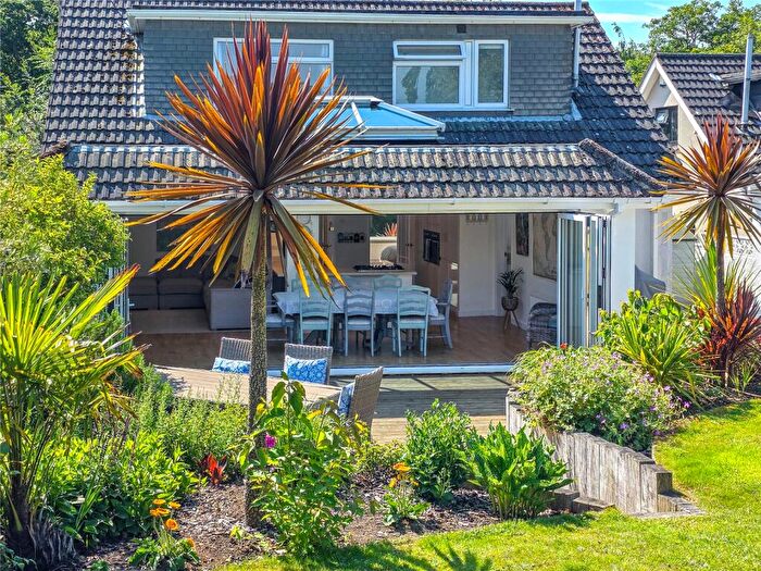 4 Bedroom Chalet For Sale In Jesmond Avenue, Highcliffe, Christchurch, Dorset, BH23