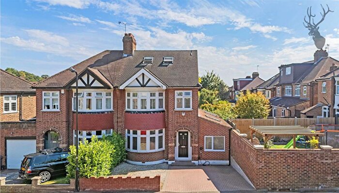 4 Bedroom Semi Detached House For Sale In Fairlight Avenue, London, E4