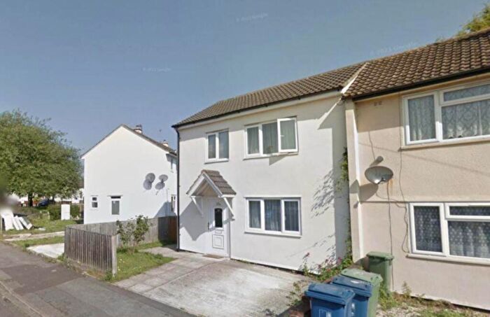 2 Bedroom Semi Detached House For Sale In Lockheart Crescent, Oxford, OX4