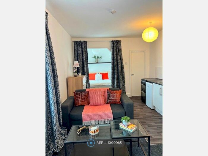 1 Bedroom Flat To Rent In Argyle Square, Sunderland, SR2