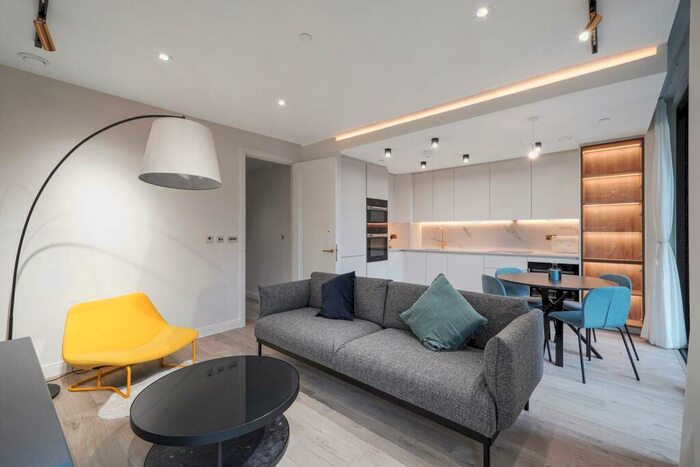 2 Bedroom House To Rent In Bollinder Place, City Of London, London, EC1V