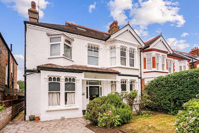 1 Bedroom Flat To Rent In Rodenhurst Road, London, SW4