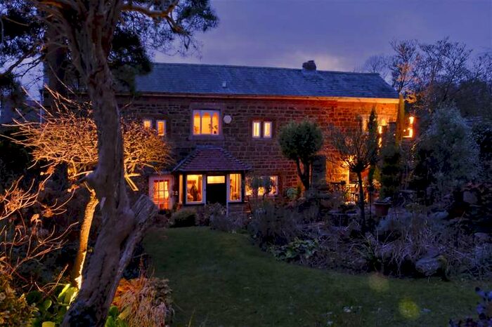 4 Bedroom Detached House For Sale In Cox's Lane, Hellidon, Northamptonshire, NN11