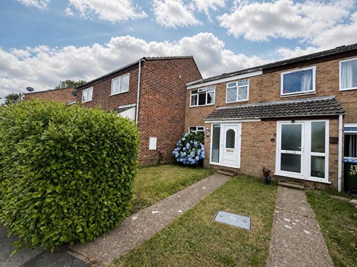 3 Bedroom Terraced House To Rent In Hawk Close, Stubbington, Fareham, PO14