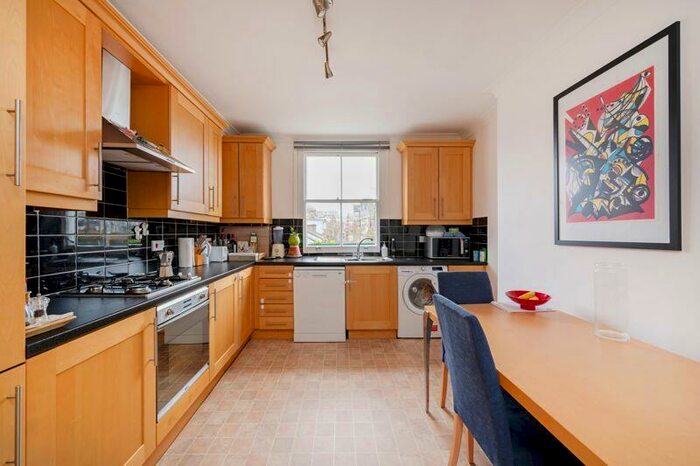 2 Bedroom Flat To Rent In Nugent Terrace, St Johns Wood, NW8