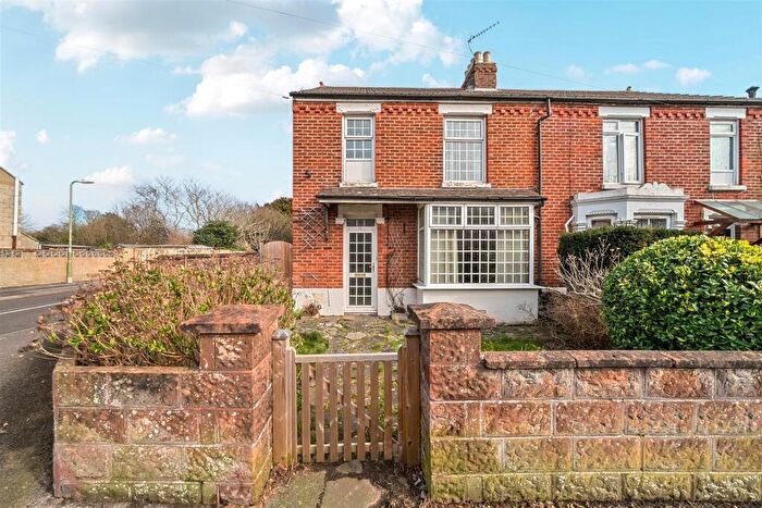 3 Bedroom Semi Detached House For Sale In Peel Road, Gosport, PO12
