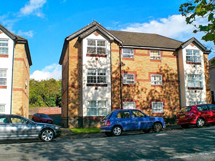 2 Bedroom Flat For Sale In Andrew Road, Cogan, Penarth, CF64