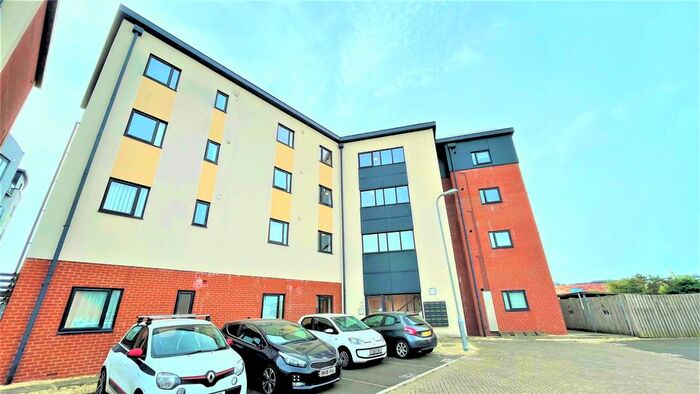 2 Bedroom Flat To Rent In Gwalia House, Amber Close, Newport, NP19
