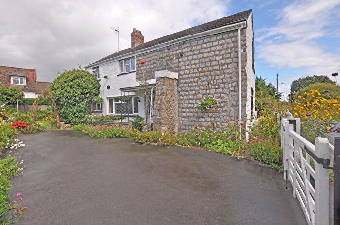 3 Bedroom Cottage For Sale In Charming Cottage, Bishton, Newport, NP18