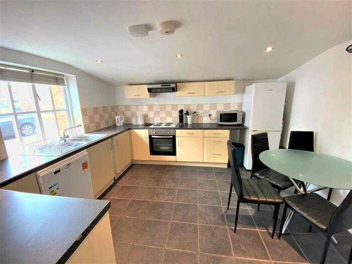 4 Bedroom House To Rent In Millers Yard, Canterbury, CT1