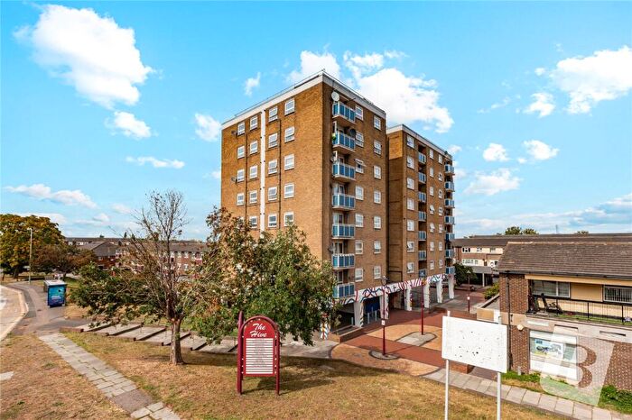 2 Bedroom Apartment For Sale In The Hive, Northfleet, Gravesend, Kent, DA11