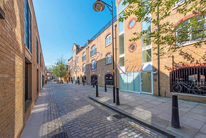 1 Bedroom Apartment To Rent In Cold Harbour, London, E14