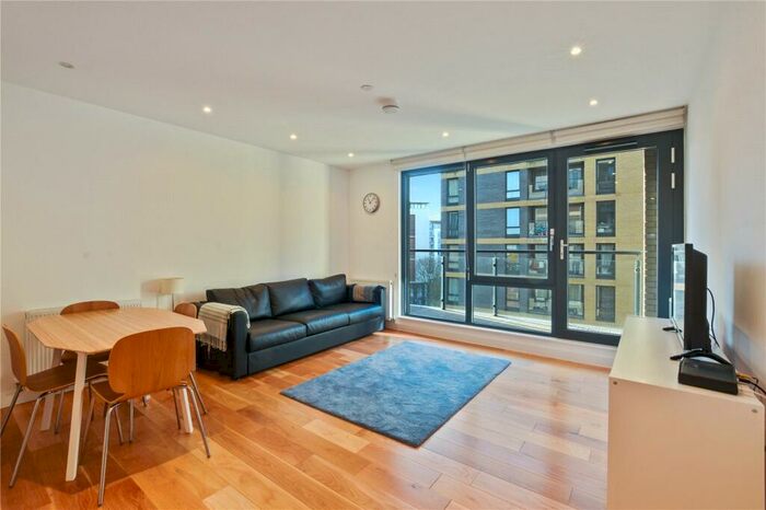 2 Bedroom Flat To Rent In Graphite Point, Palmers Road, London, E2