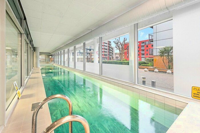 2 Bedroom Flat To Rent In Deals Gateway, London, SE13