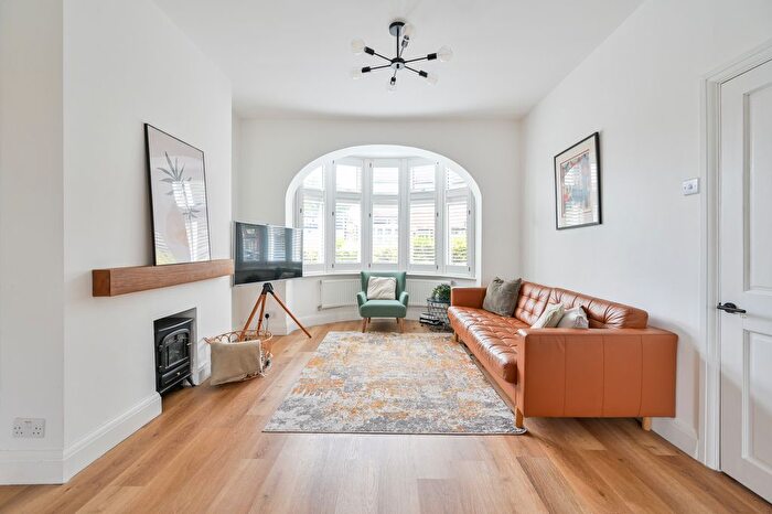 3 Bedroom Terraced House To Rent In Monmouth Road, London, E6