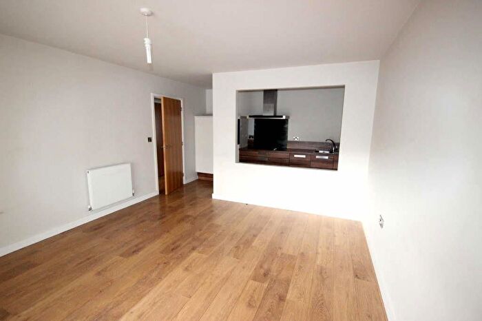 2 Bedroom Flat To Rent In Brooke Court, Auckley, DN9