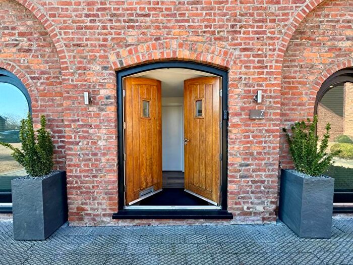 3 Bedroom Barn Conversion For Sale In Knutsford Road, Cranage, Crewe, CW4