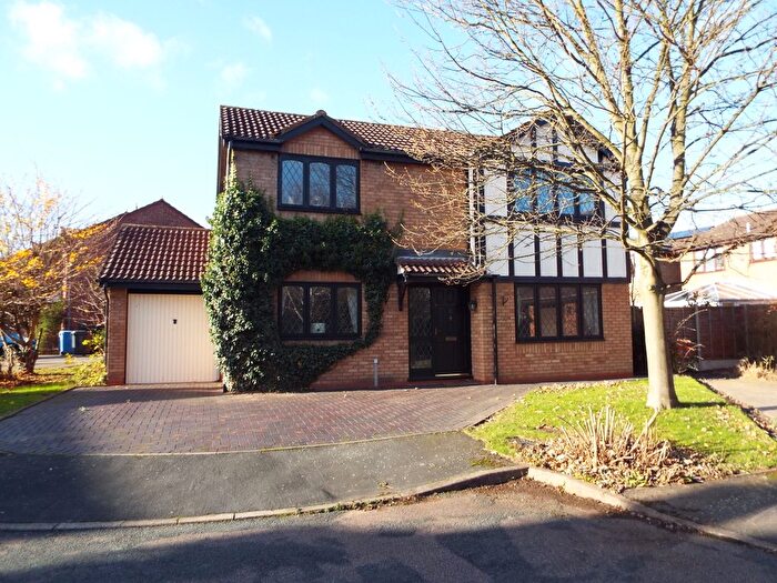 3 Bedroom Property To Rent In Shelley Close, Rugeley, WS15