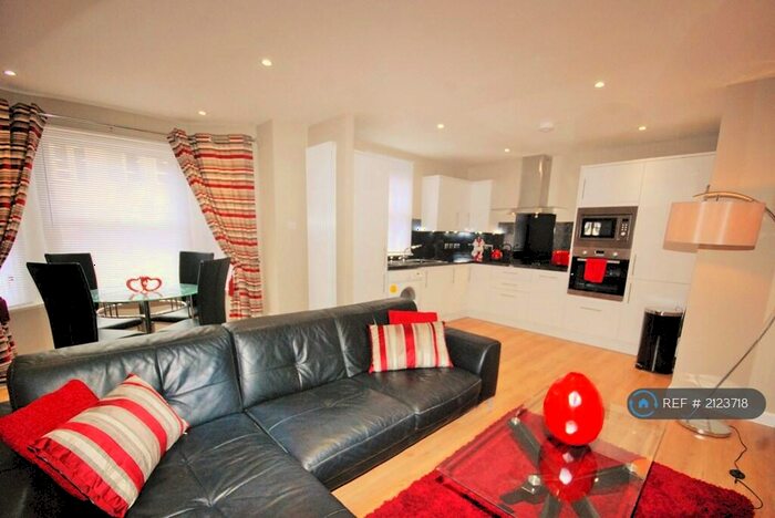 2 Bedroom Flat To Rent In Belgrave Terrace, Aberdeen, AB25