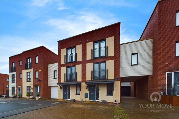 4 Bedroom Semi-Detached House To Rent In Weedon Close, Marina Park, Duston, Northampton, NN5