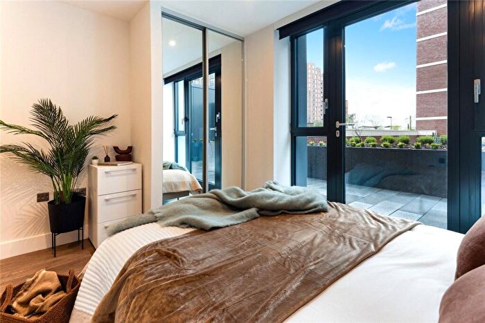 2 Bedroom Apartment To Rent In Uncle Leeds, Whitehall, LS12