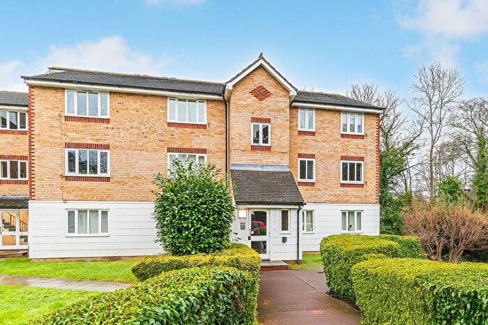 2 Bedroom Bungalow To Rent In Chipstead Close, Belmont, Sutton, SM2