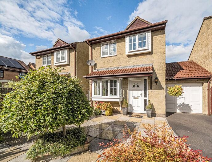 3 Bedroom Detached House For Sale In St. Pauls Place, Midsomer Norton, Radstock, Somerset, BA3