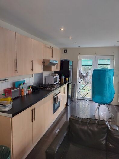 5 Bedroom Terraced House To Rent In Donald Street, Cardiff CF24