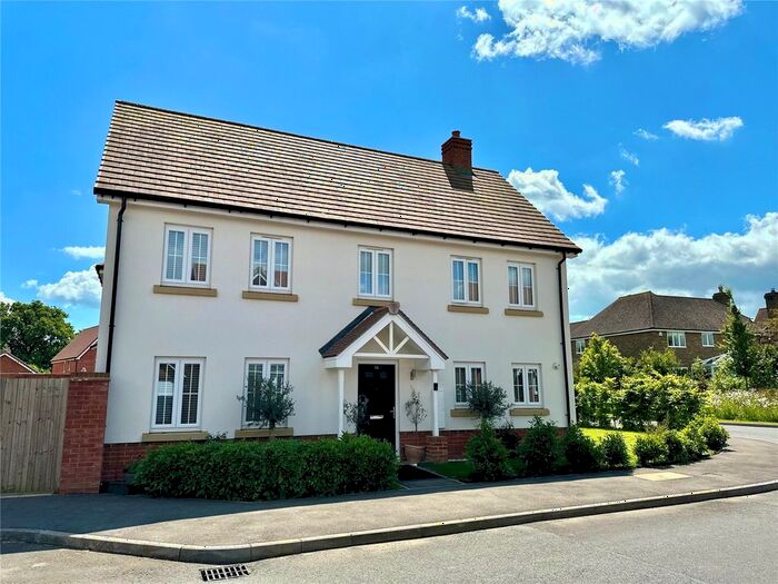 4 Bedroom Detached House For Sale In Kings Road, Ringmer, Lewes, BN8