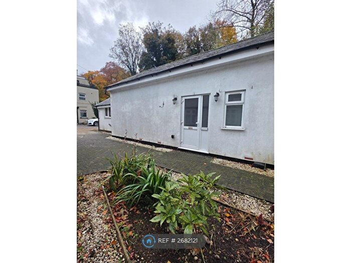 2 Bedroom Semi-Detached House To Rent In Station Road, Amersham, HP7