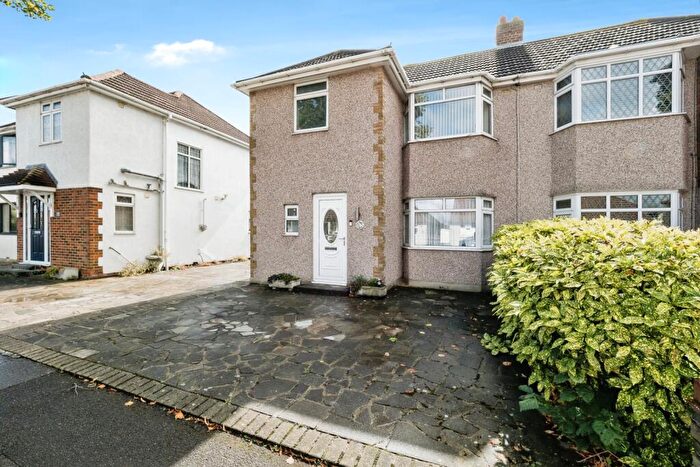 3 Bedroom Semi-Detached House For Sale In Warren Drive, Hornchurch, RM12