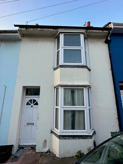 3 Bedroom Terraced House To Rent In Belgrave Street, BN2