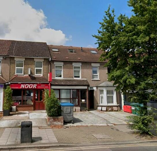 1 Bedroom Flat To Rent In Station Lane, Hornchurch, RM12
