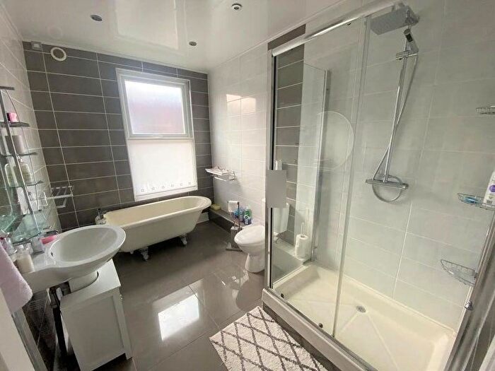 4 Bedroom Terraced House To Rent In Lenthall Street, Liverpool, L4