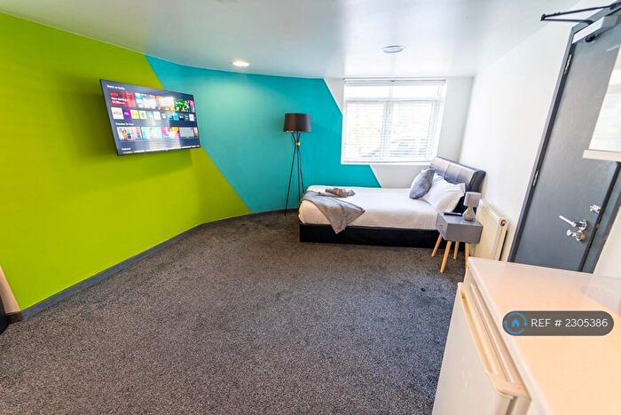 Studio To Rent In Dale Road, Birmingham, B29