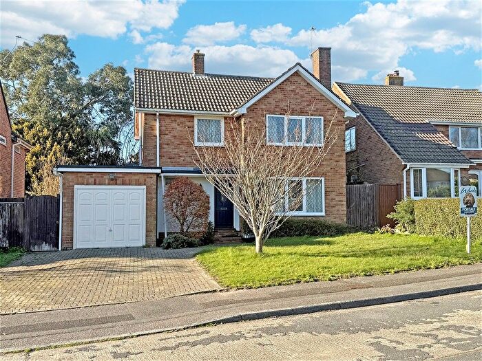 3 Bedroom Detached House For Sale In The Cherries, Maidstone, Kent, ME16