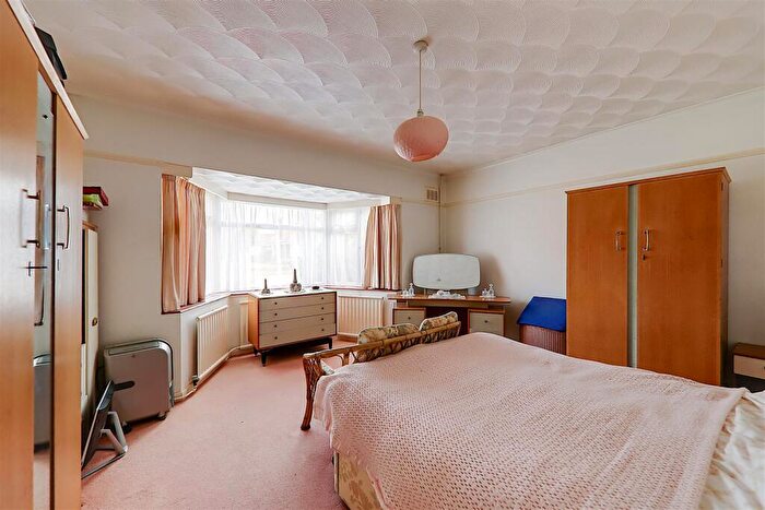 3 Bedroom Detached Bungalow For Sale In Glynde Avenue, Goring-By-Sea, Worthing, BN12