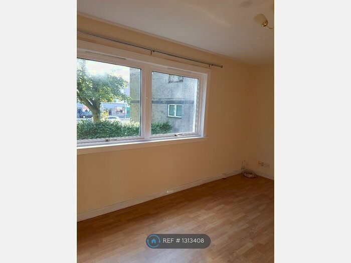 2 Bedroom Flat To Rent In Gordon Place, Camelon, Falkirk, FK1