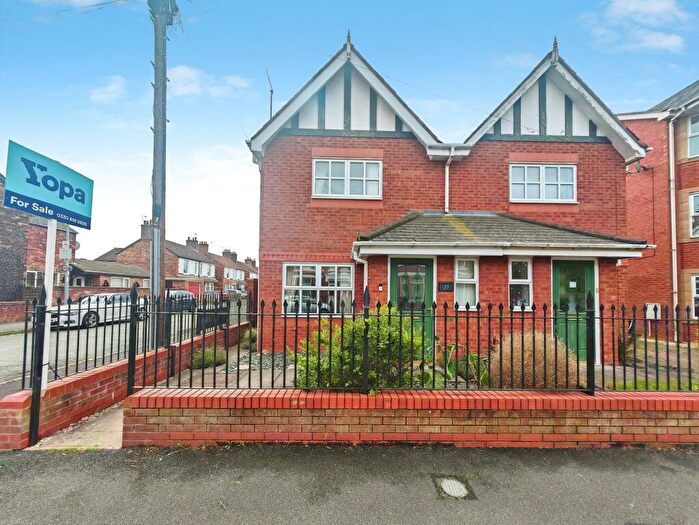 3 Bedroom Semi-Detached House For Sale In Bedford Street, Crewe, CW2