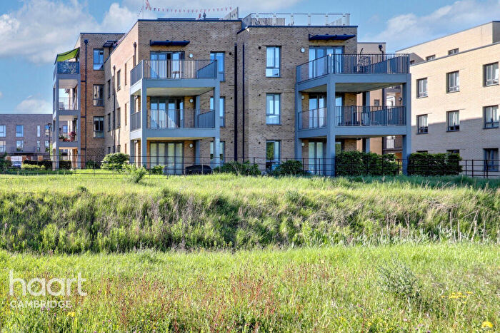 2 Bedroom Flat For Sale In Renard Way, Cambridge, CB2