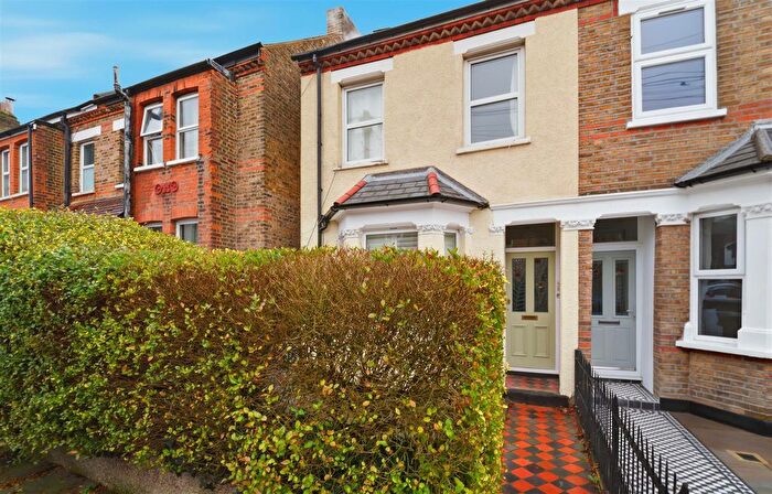 1 Bedroom Flat For Sale In Osterley Park View Road, Hanwell, London, W7