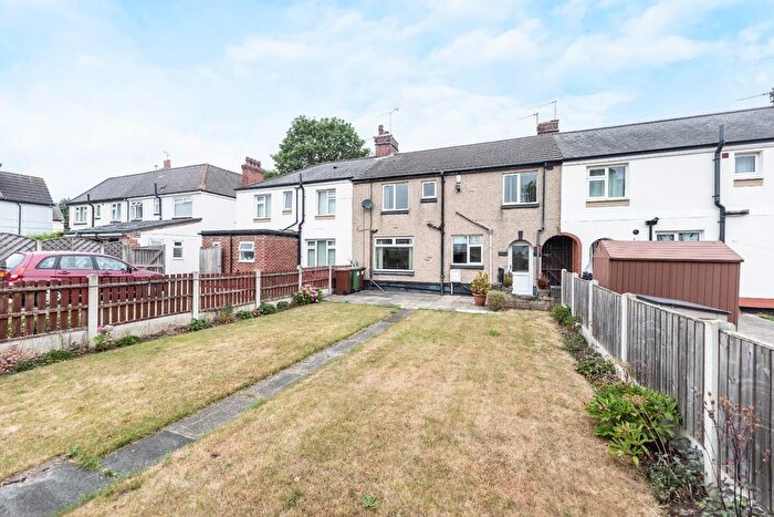 3 Bedroom Terraced House For Sale In Fryston Road, Castleford, WF10