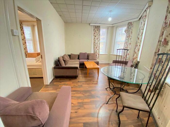 1 Bedroom Flat To Rent In Manor Road, London, W13